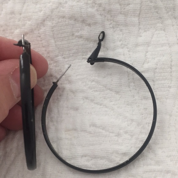 Earrings for pierced ears - Picture 4 of 5